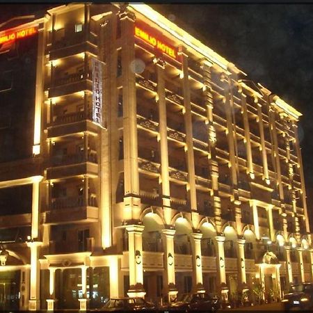 Emilio Hotel Luxor Buitenkant foto